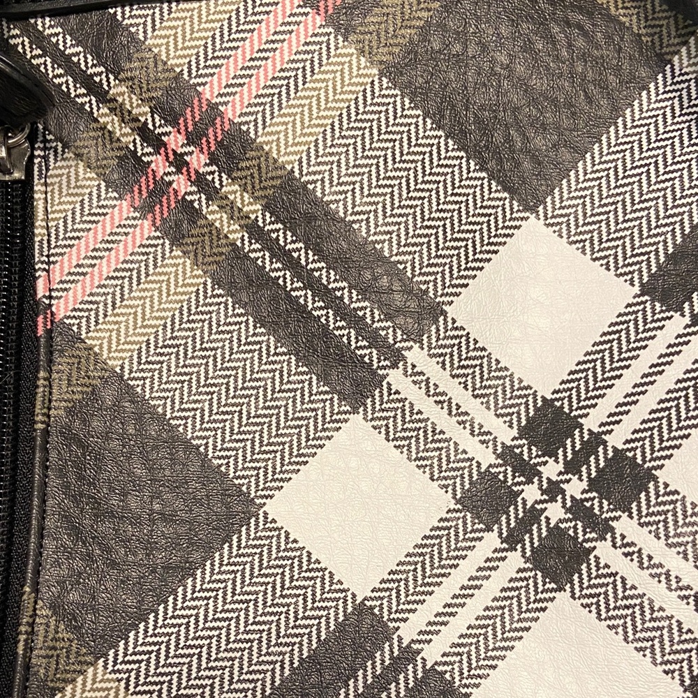 Chic Plaid Women's Backpack - Picture 3 of 3